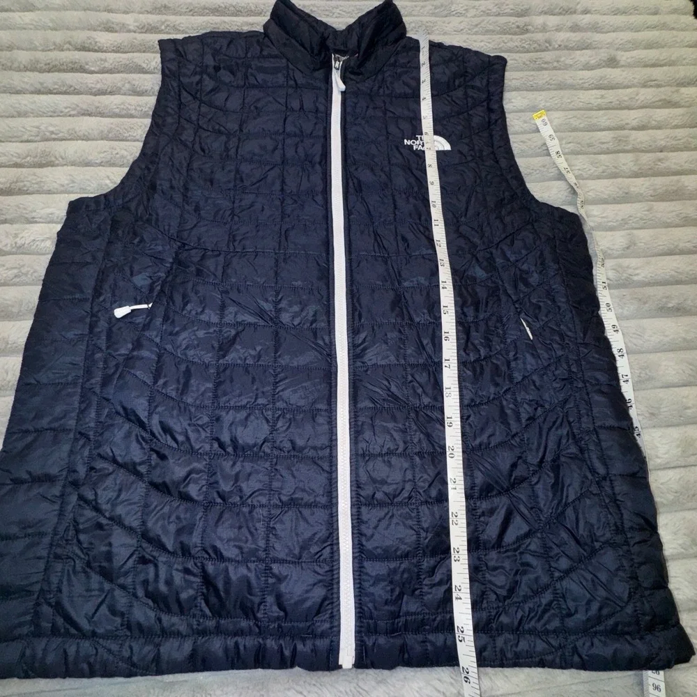 The North Face Thermoball Vest Men's Medium Blue Quilted‎ Jacket White Full Zip